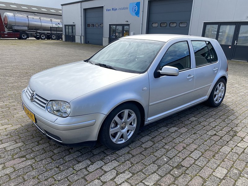 volkswagen golf 002